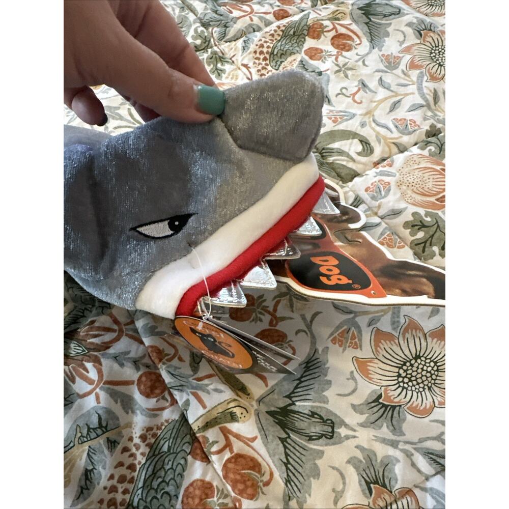 PARTY DOG SHARK COSTUME XS/S - Picture 2 of 7